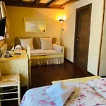 Tierras De Aran Hotell 3*