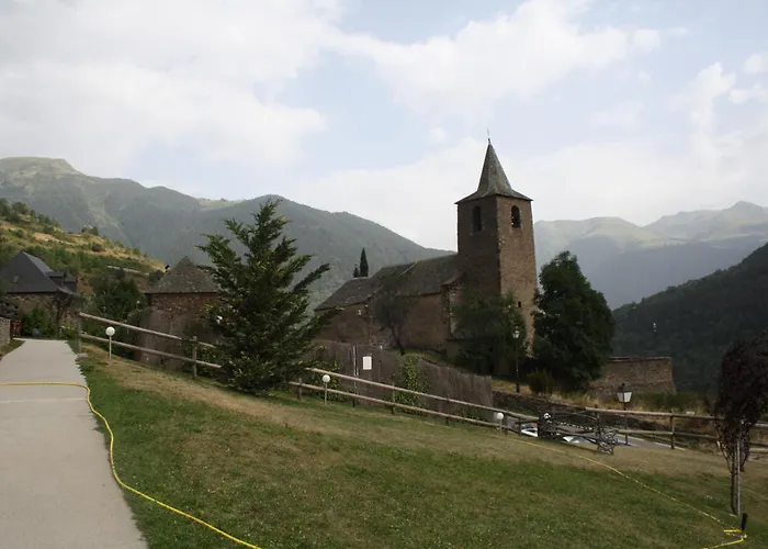 Hotell Tierras De Aran Betlán