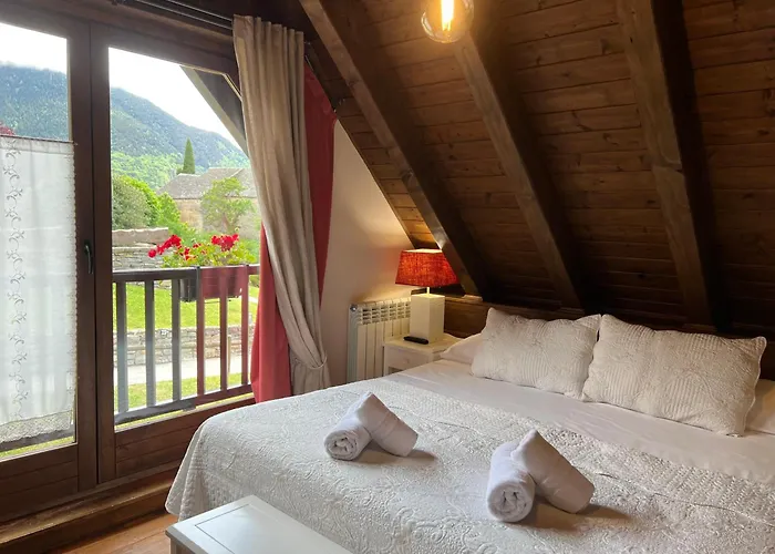Hotell Tierras De Aran