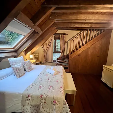Hotel Tierras De Aran 3*
